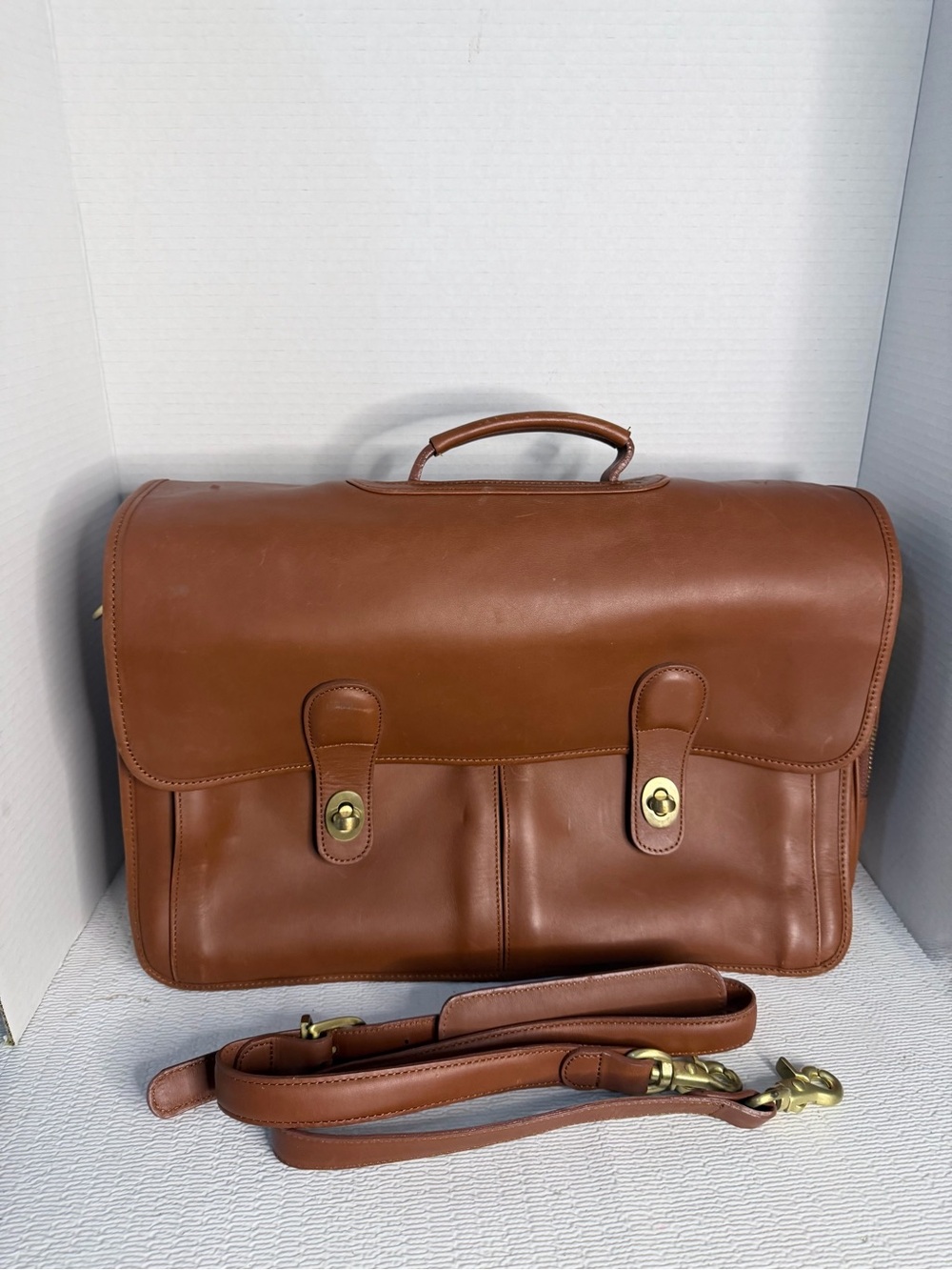 Coach Vintage  Tan Prescott Laptop Portfolio Briefcase Bag